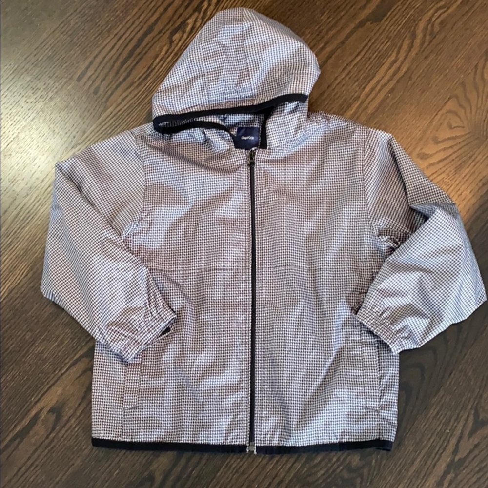 Boys Gap rain jacket, sz 6/7. EUC!